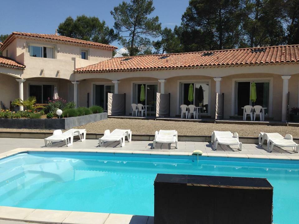 Villa Des Soleils Sillans-la-Cascade Exterior foto