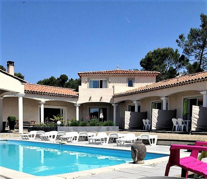 Villa Des Soleils Sillans-la-Cascade Exterior foto
