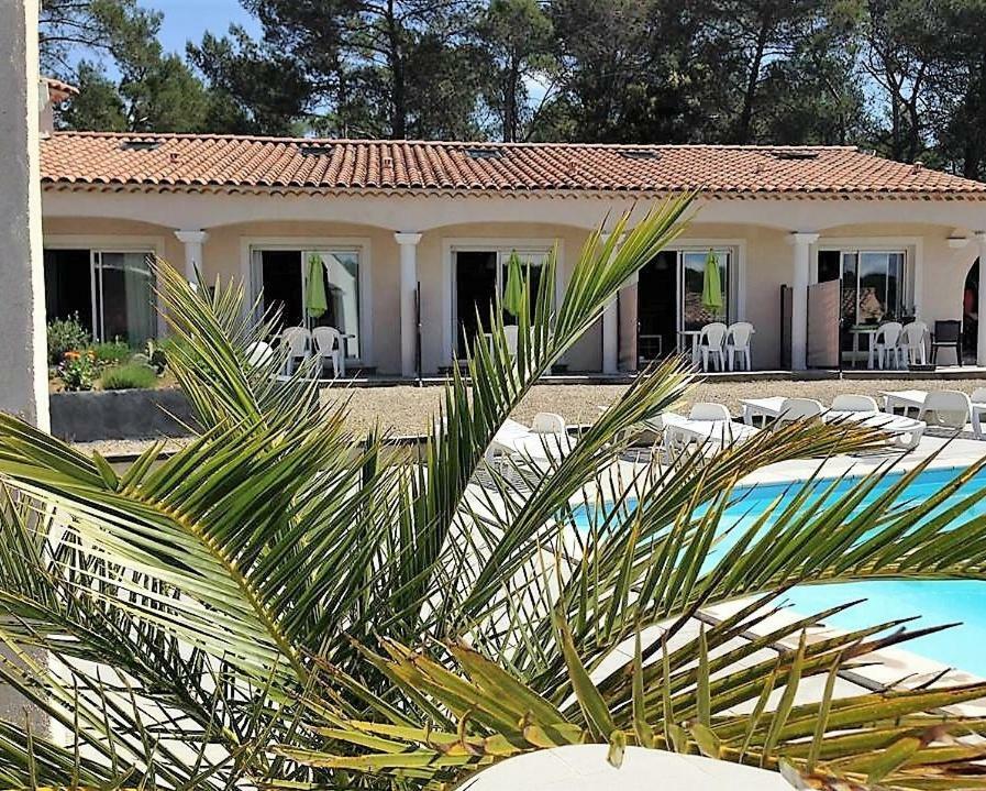 Villa Des Soleils Sillans-la-Cascade Exterior foto